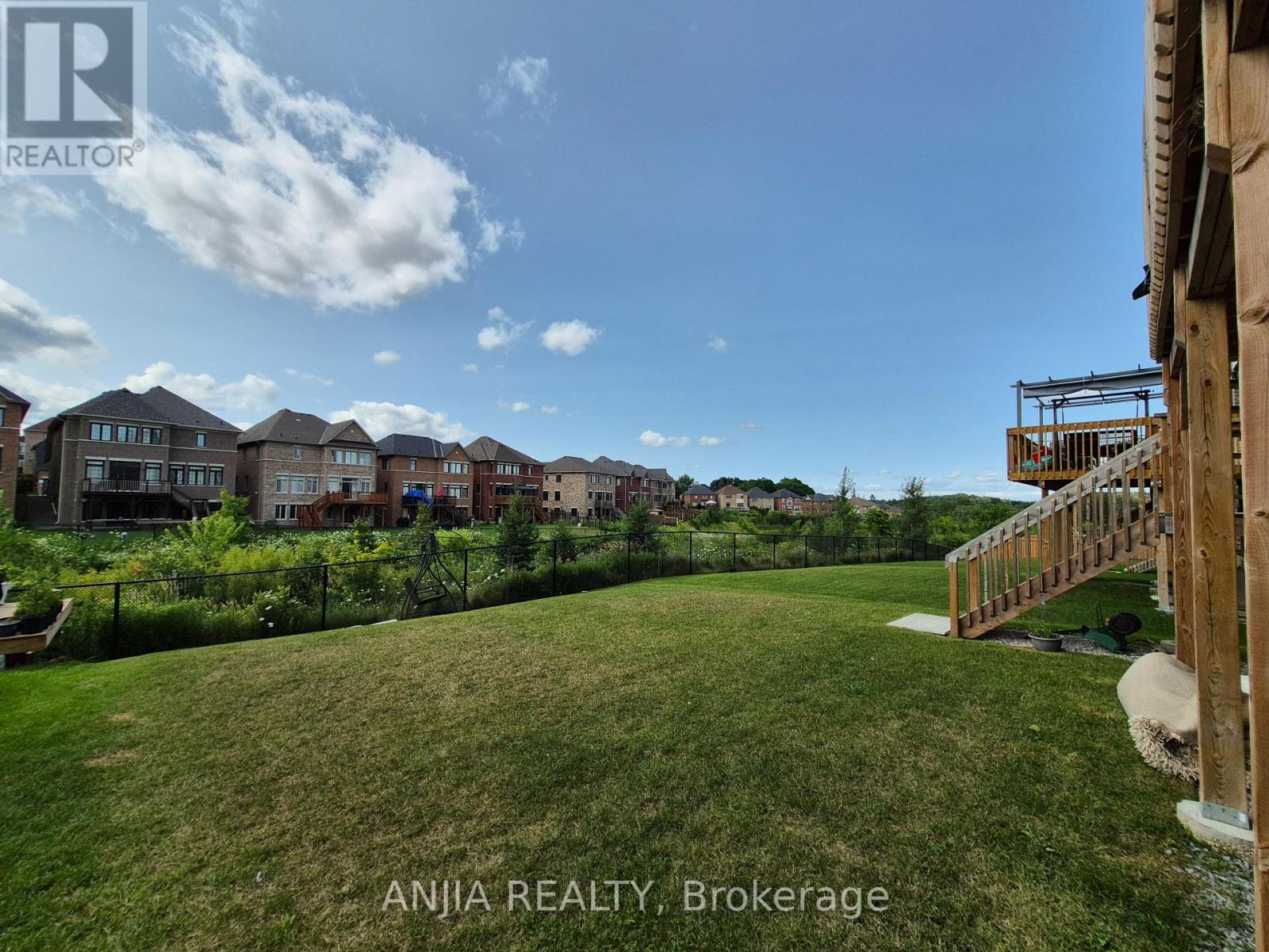 50 MEADOW VISTA CRESCENT - 46