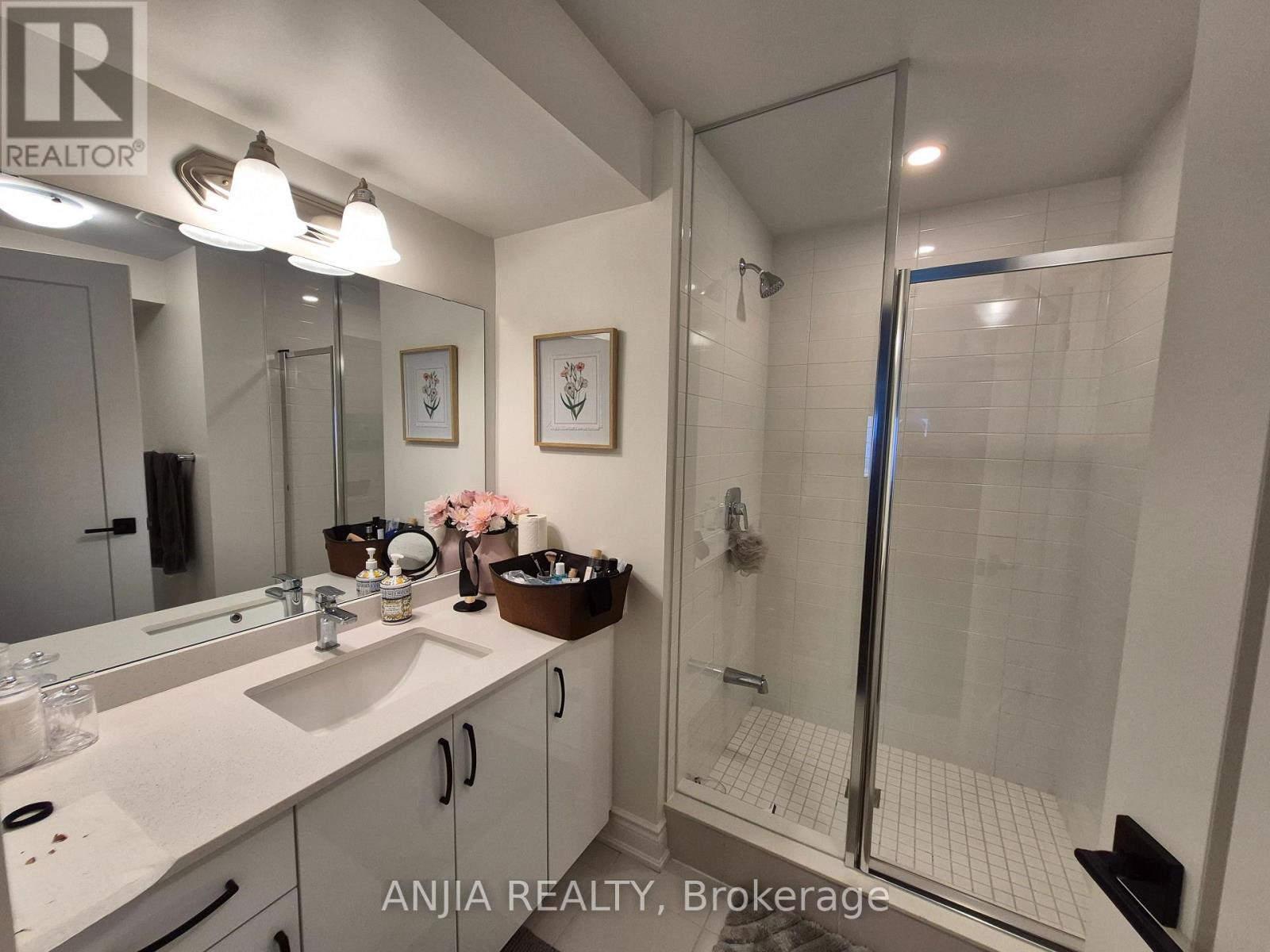 50 MEADOW VISTA CRESCENT - 50