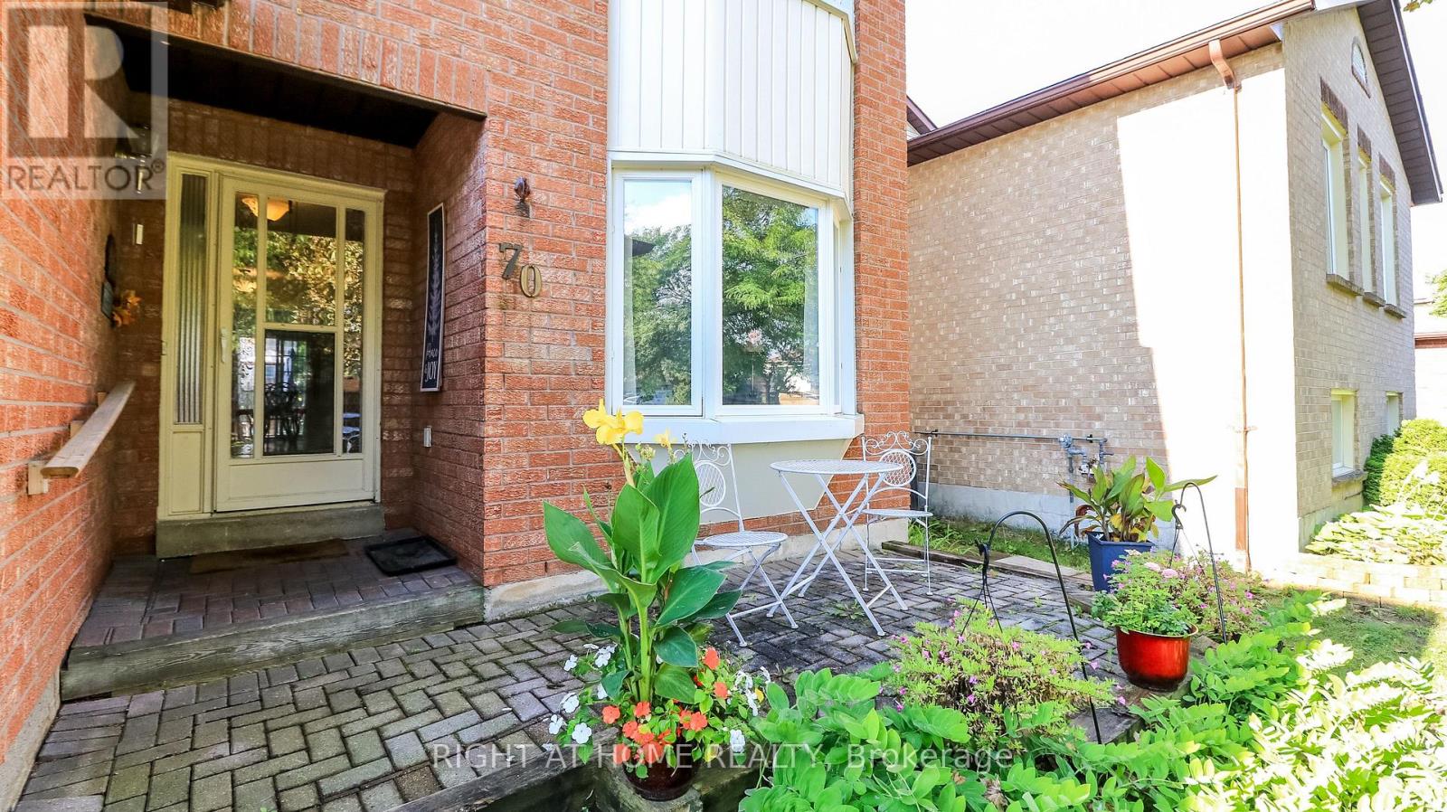 70 Kinzie Lane, Barrie (Grove East), Ontario, L4M5Z8, Barrie (Grove East), Ontario — photo 2 of 5
