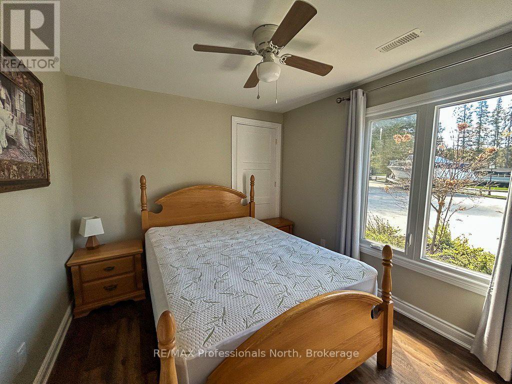 652 ROBEL DRIVE - 21