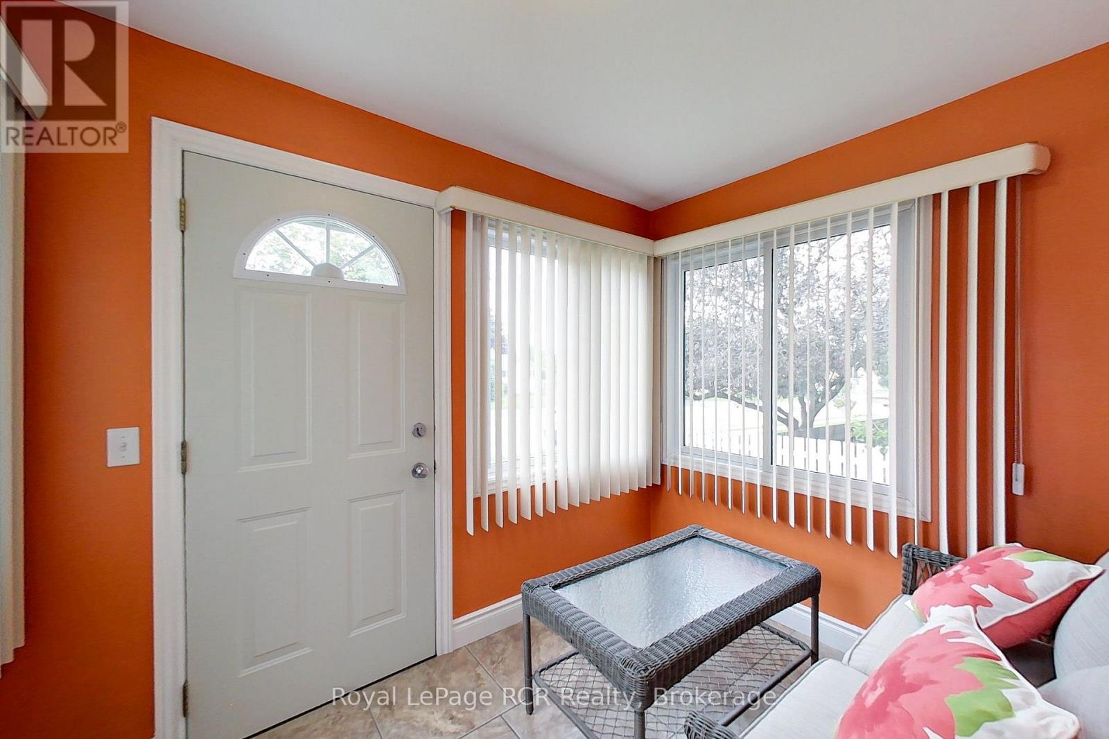 29 Main Street North, West Grey, Ontario, N0G1S0, West Grey, Ontario — photo 5 of 5