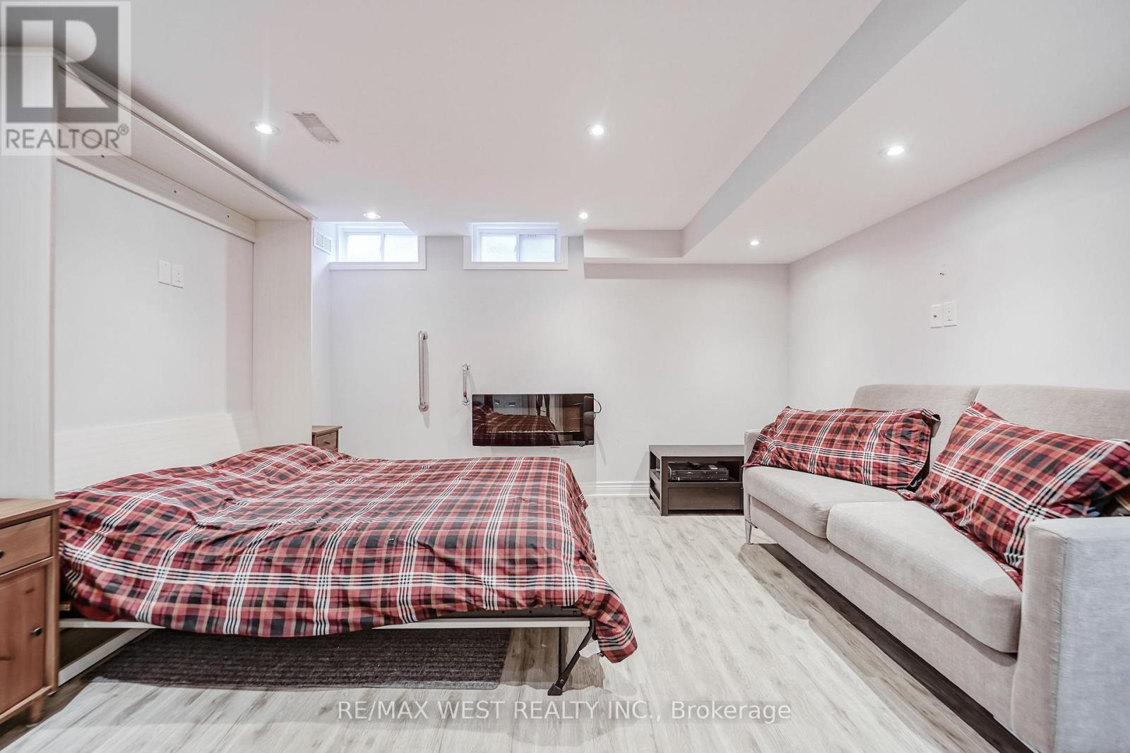 221 ISAAC DEVINS BOULEVARD - 9