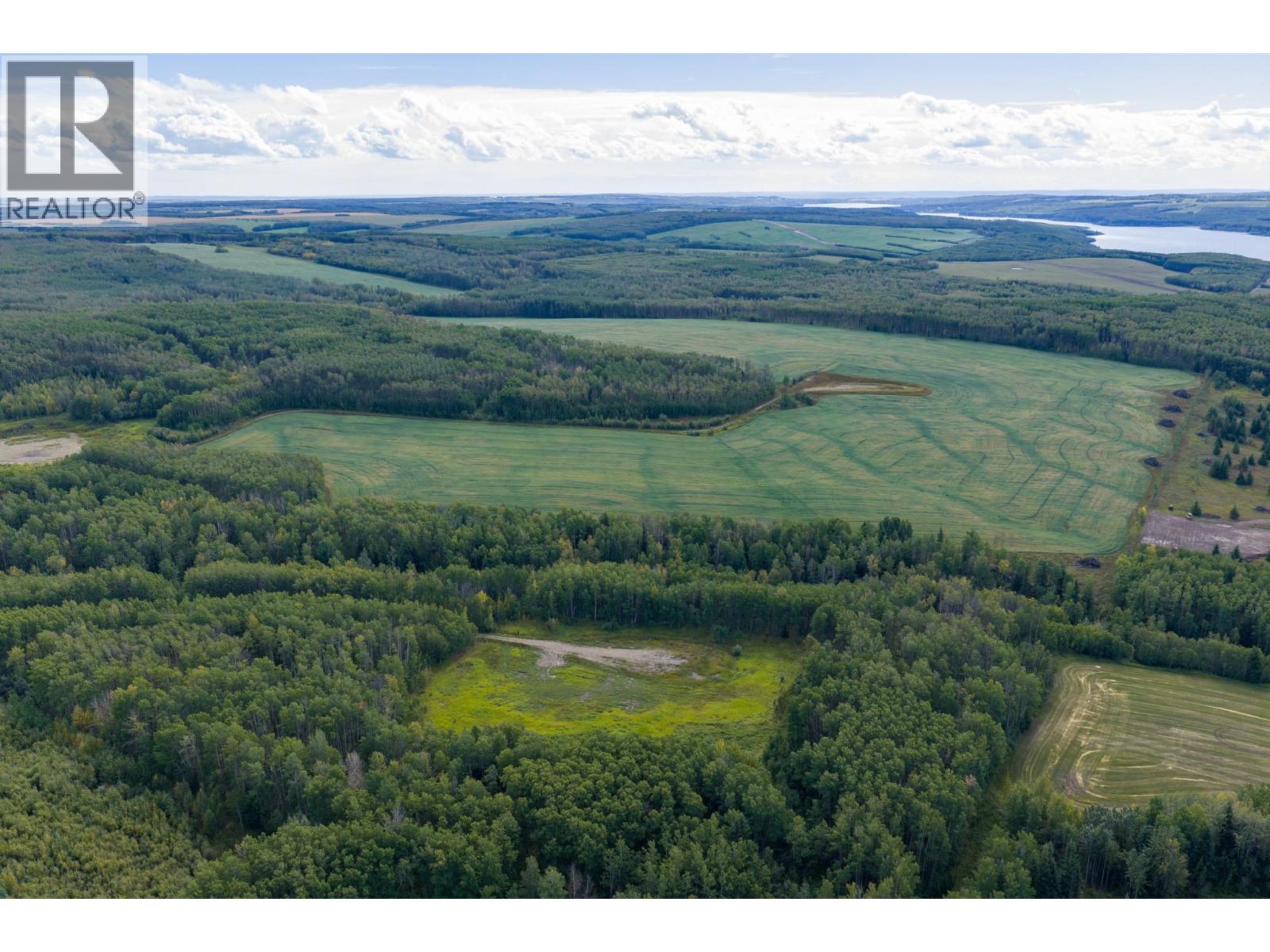 SEC 35 279 Road, Fort St. John, British Columbia, V0C1Y0, Fort St. John, British Columbia — photo 3 of 5