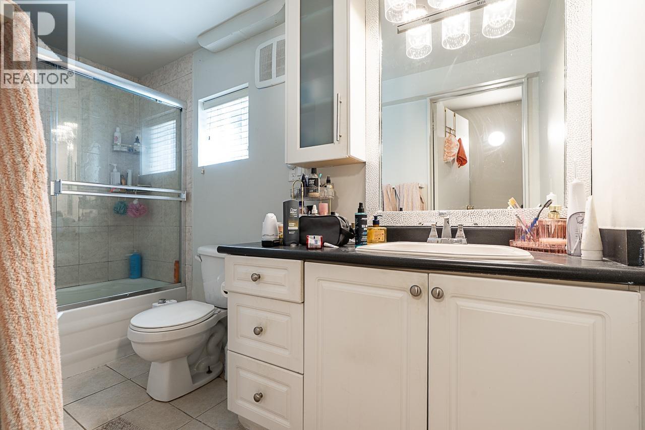 4 Bed, 3 Bath House for Sale in Vancouver – 2873 E 54TH AVENUE, Vancouver – MLS# R3146057 - Image 12