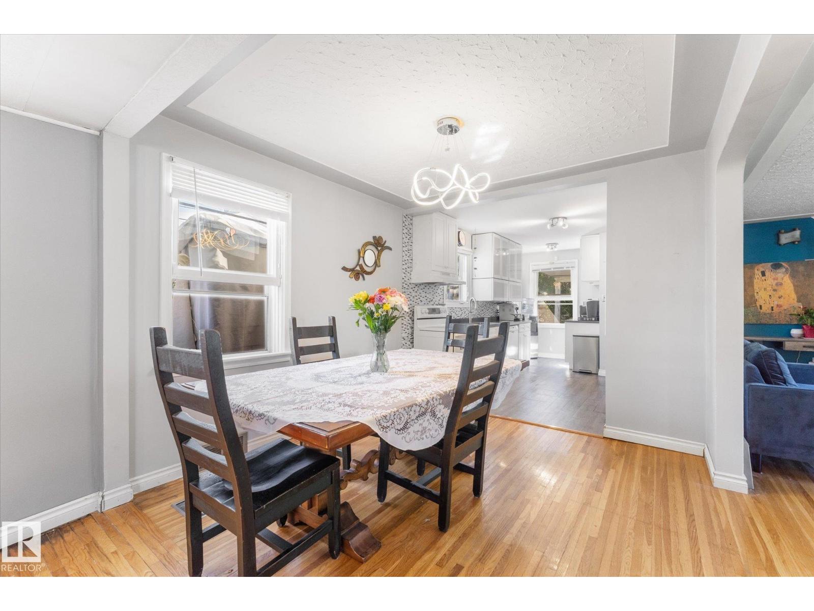 6054 107A ST NW - 8