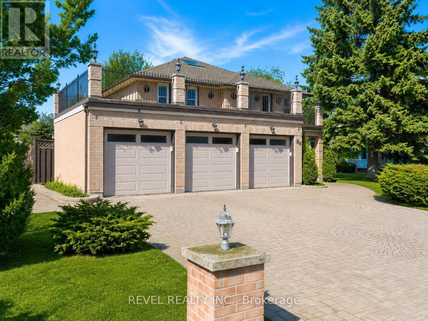 88 LAKE DRIVEWAY W - 2