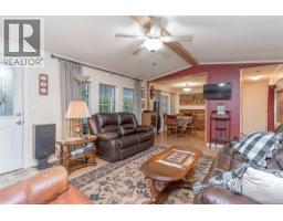 Ensuite - 1071 Bourban Rd, Mill Bay, BC V0R2P2 Photo 8