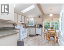 1071 Bourban Rd, Mill Bay, BC V0R2P2 Photo 12