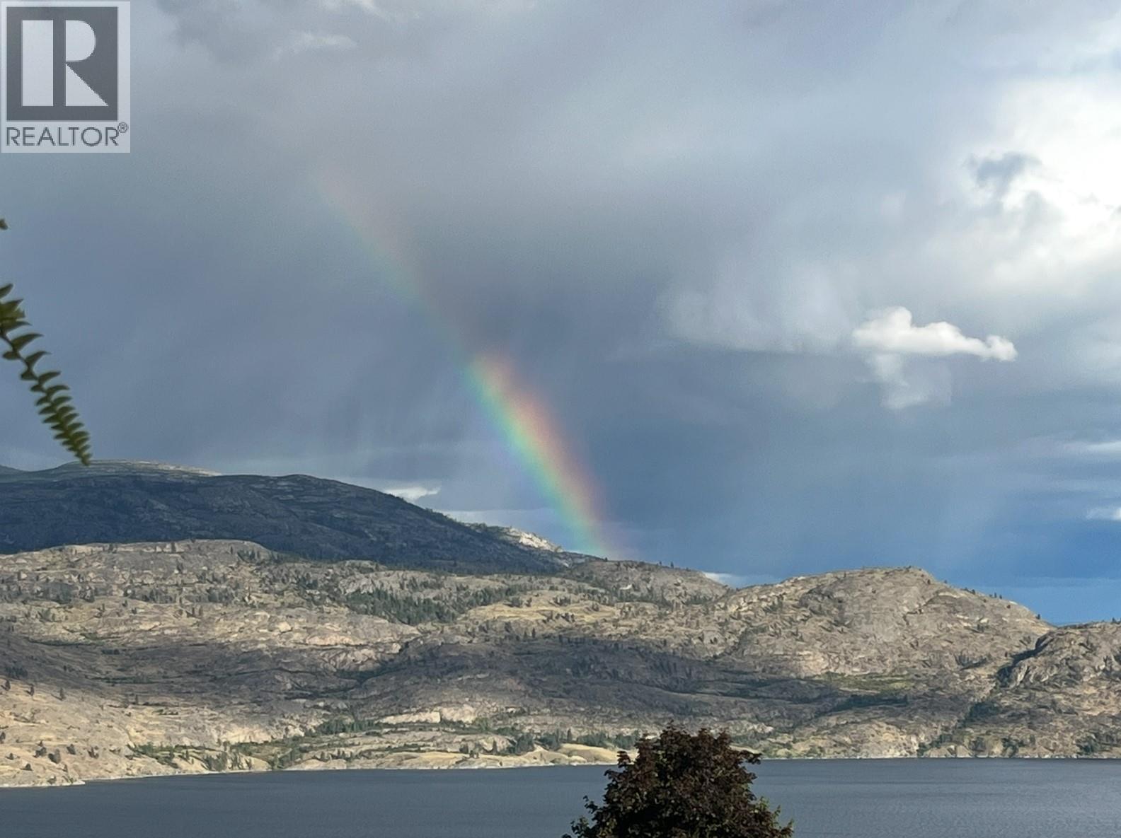 6160 Davies Crescent, Peachland