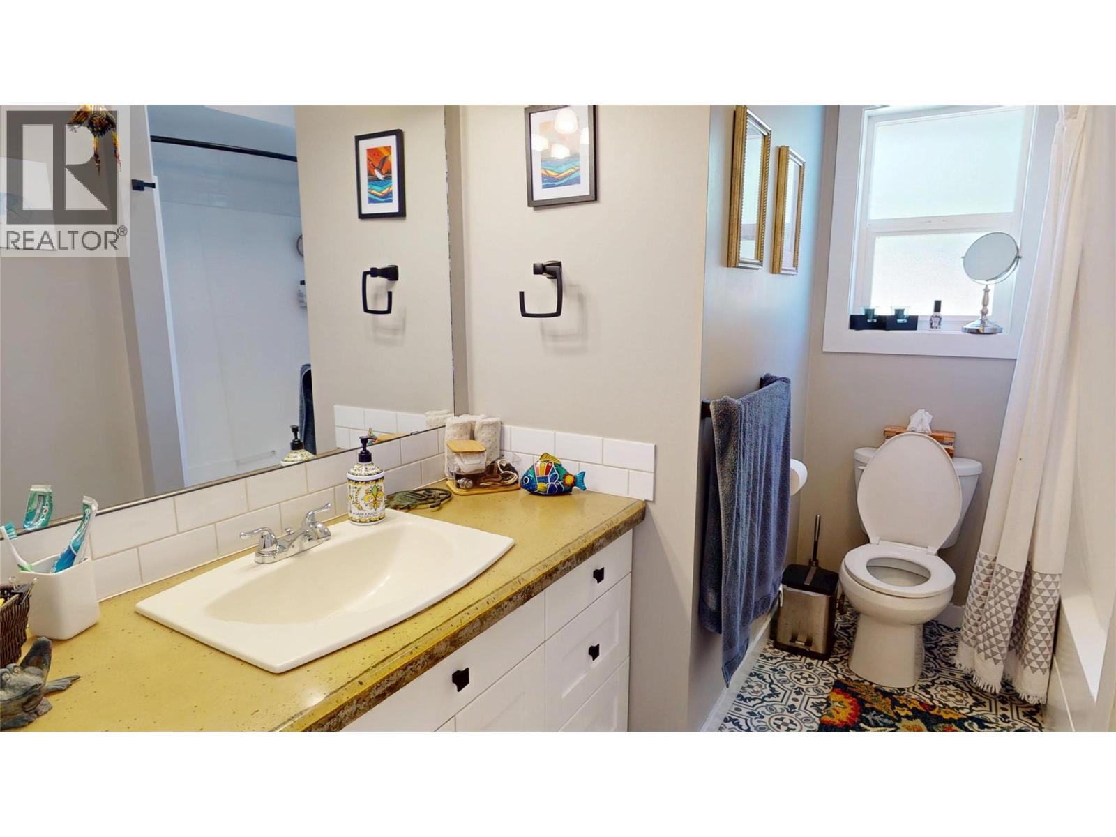 6160 Davies Crescent - 20