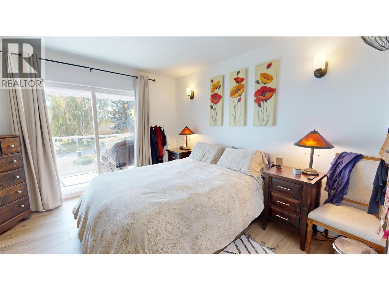 6160 Davies Crescent, Peachland