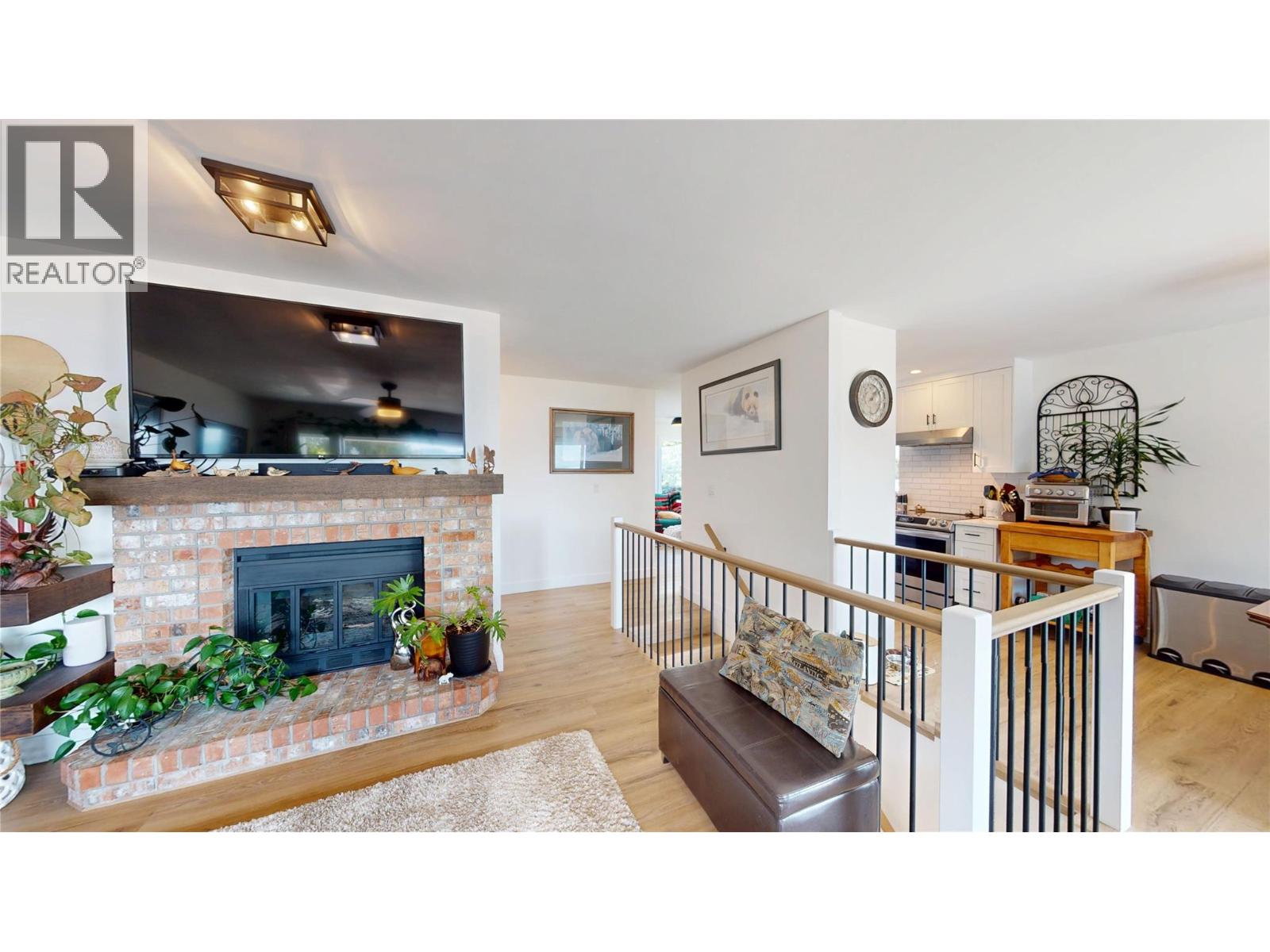 6160 Davies Crescent, Peachland