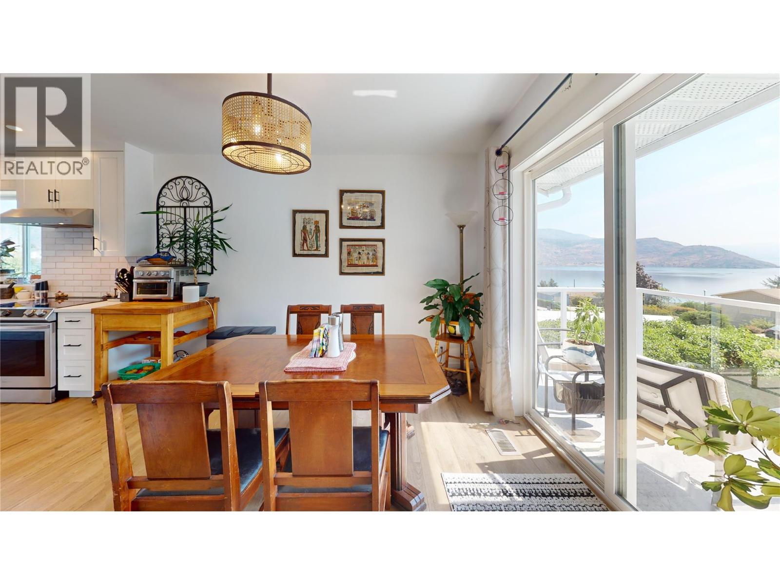 6160 Davies Crescent, Peachland