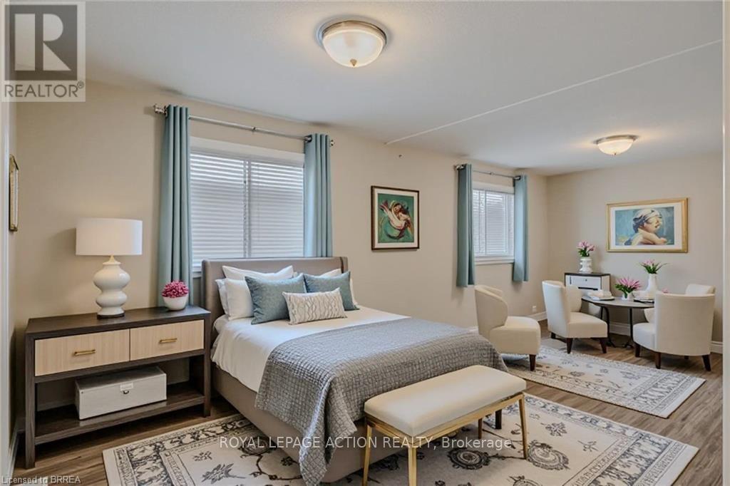 15 LANDON AVENUE - 16