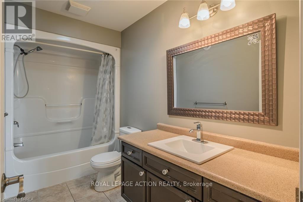 15 LANDON AVENUE - 23