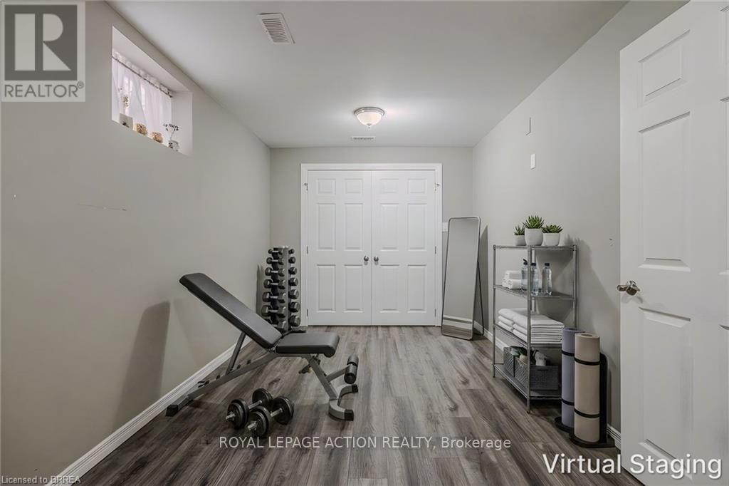 15 LANDON AVENUE - 33