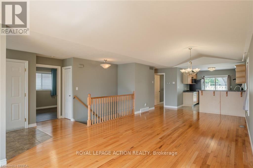 15 LANDON AVENUE, Norfolk (Simcoe) — photo 9