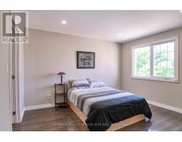 15 Lankin Avenue, Bracebridge), ON P1L1Y4 Photo 12