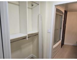 309 15111 Russell Avenue, White Rock, BC V4B2P4 Photo 9