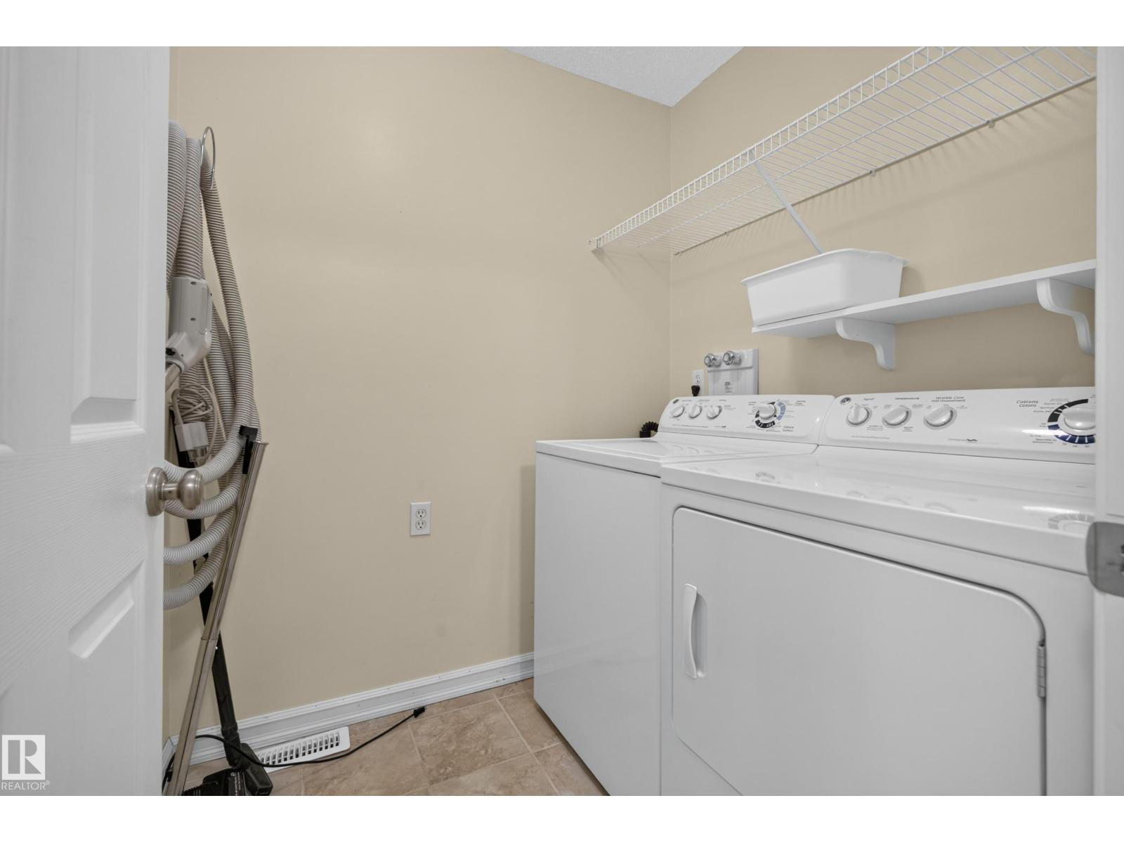 1341 BRECKENRIDGE DR NW - 46