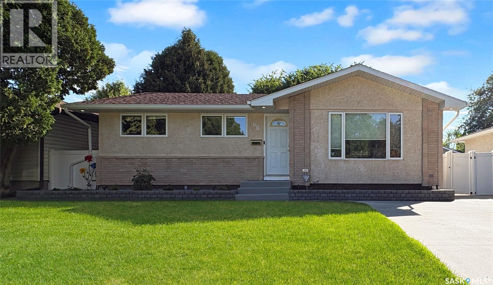 60 Byers CRESCENT, Saskatoon, Saskatchewan, S7L4H2, Saskatoon, Saskatchewan — photo 2 of 5