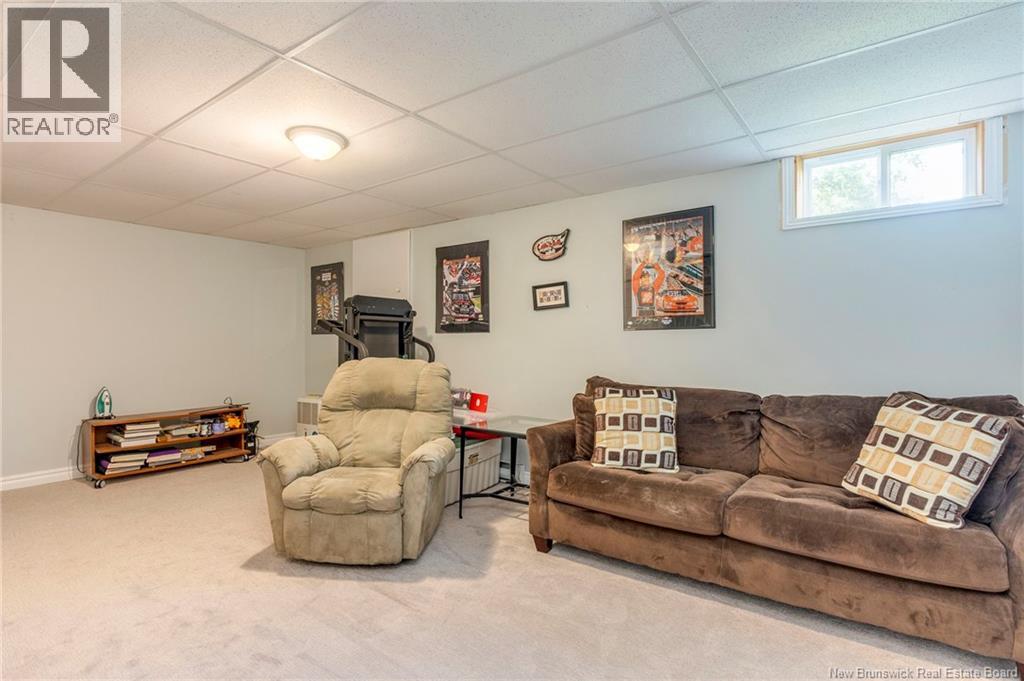 609 Salisbury Road - 21