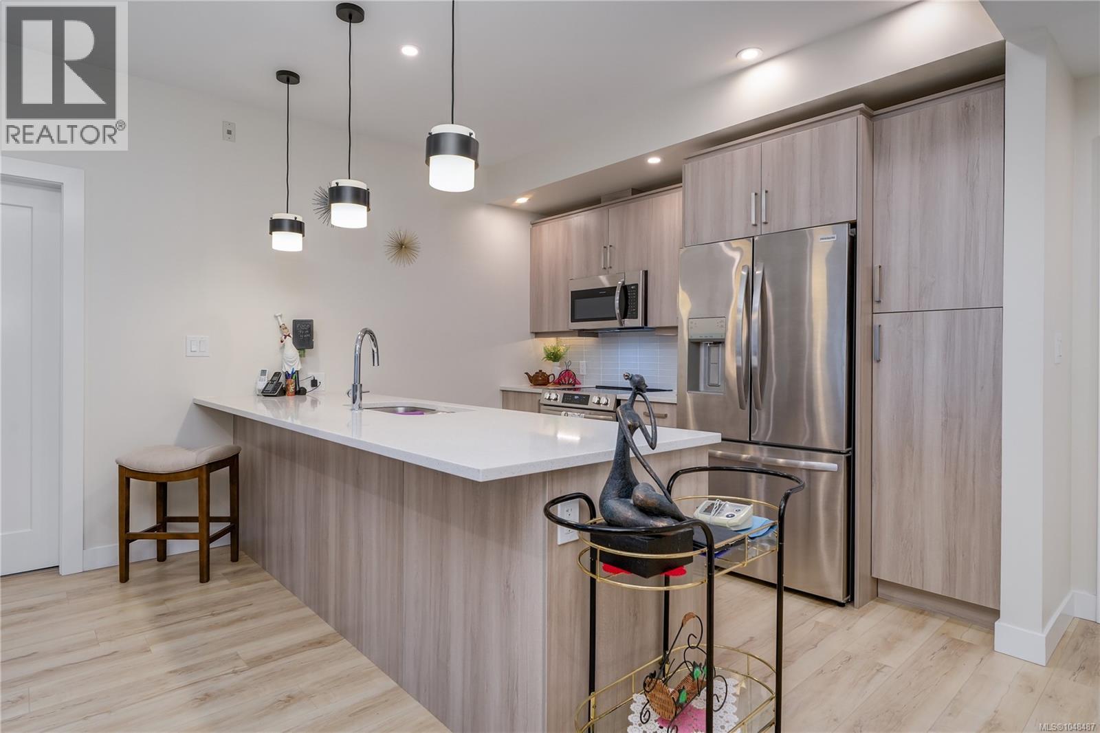 #303 918 Jenkins Ave - 5
