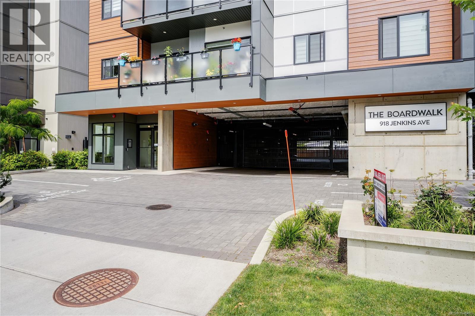 #303 918 Jenkins Ave - 23