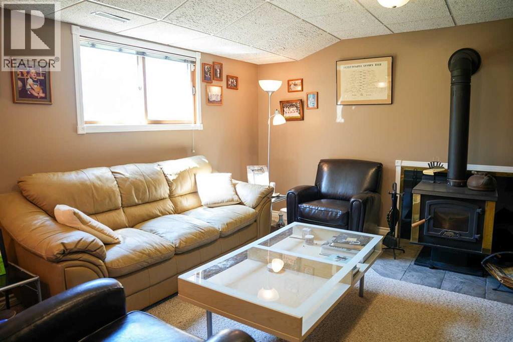 Listing photo – 43081 Rng Rd 95A, Hardisty