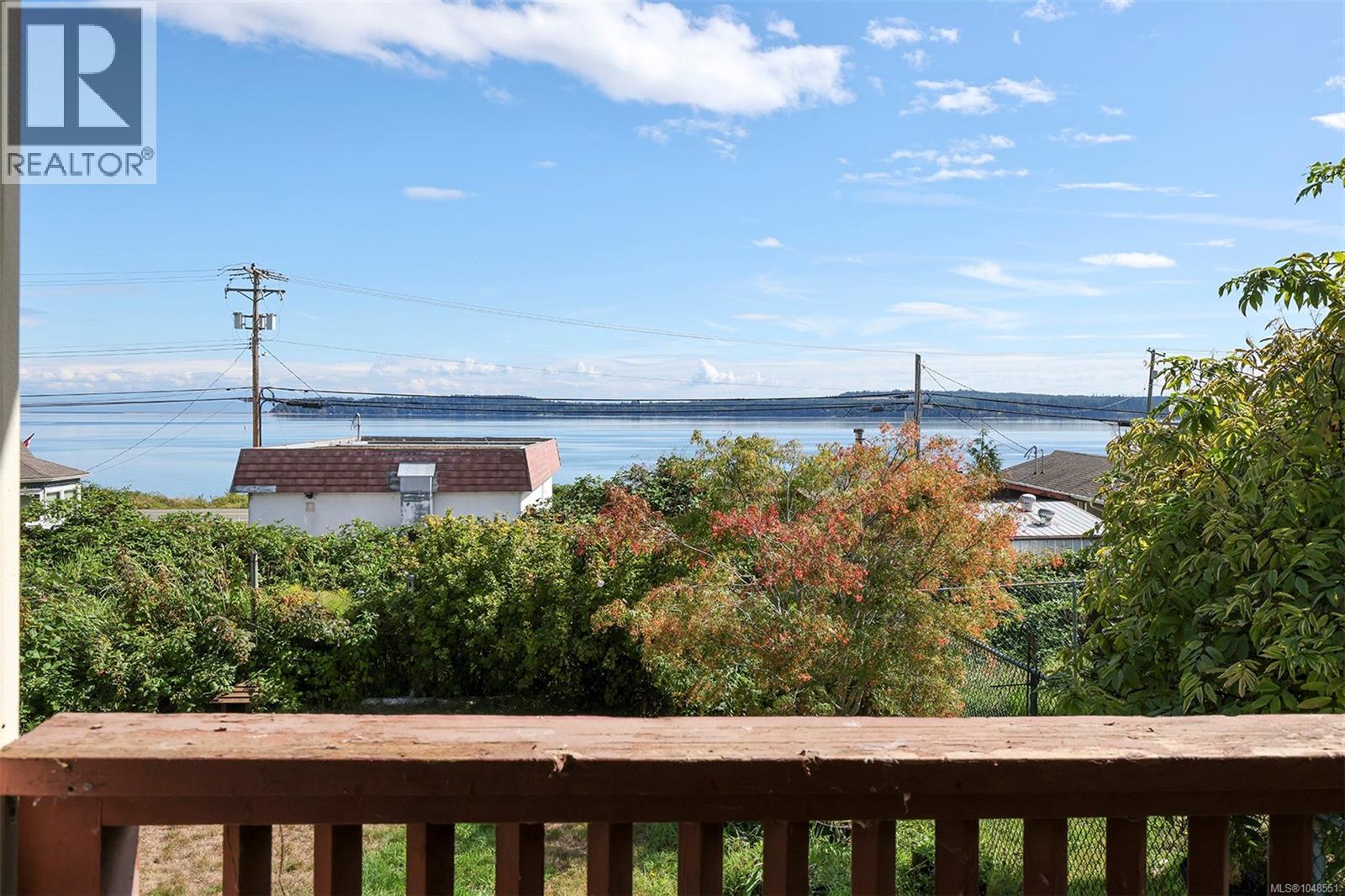 5580 Horne Street, Union Bay, British Columbia, V0R3B0, Union Bay, British Columbia — photo 5 of 5