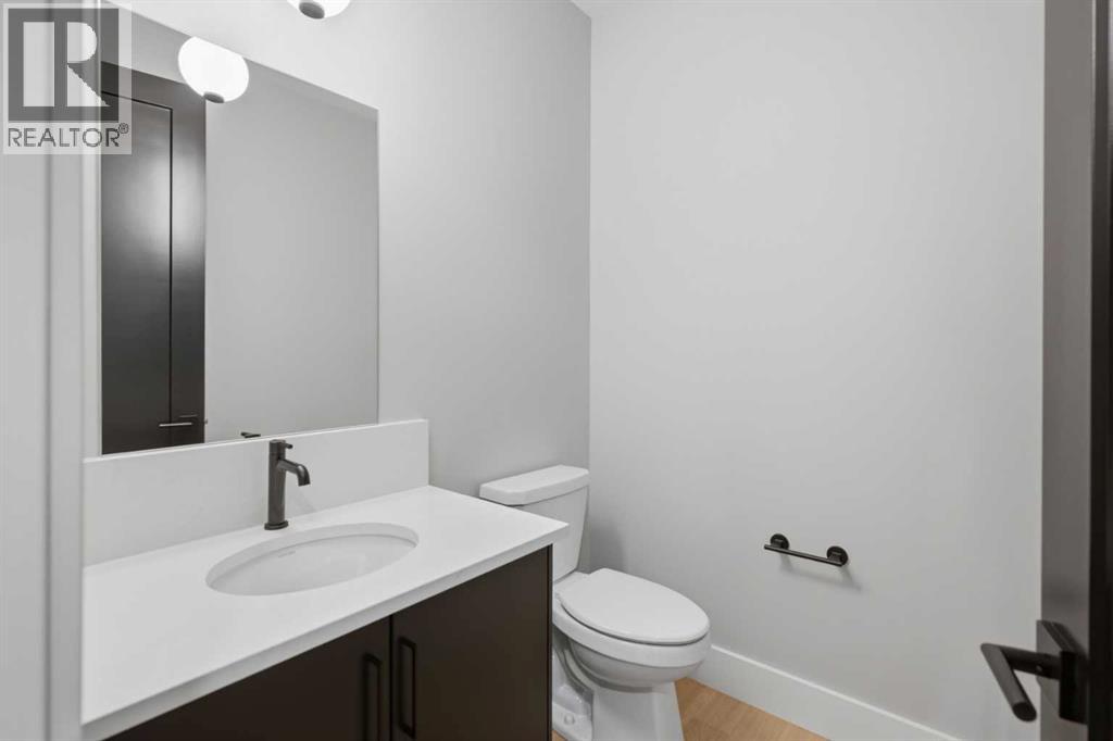 116 Greenwich Heath NW - 21