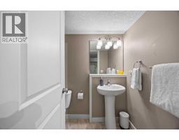 1, 4711 17 Avenue Nw, Calgary, AB T3B0P4 Photo 35