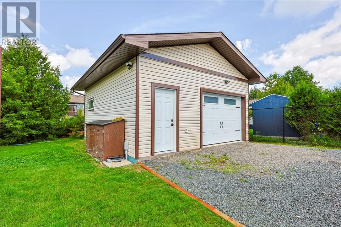 218 Anderson Drive - 39