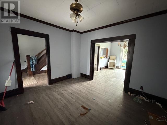 257 Alexandra ST - 10