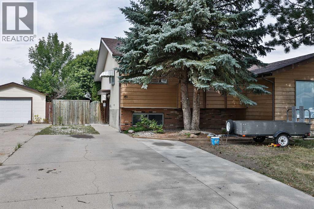 49 Meadowlark Boulevard N, Lethbridge, Alberta, T1H4R4