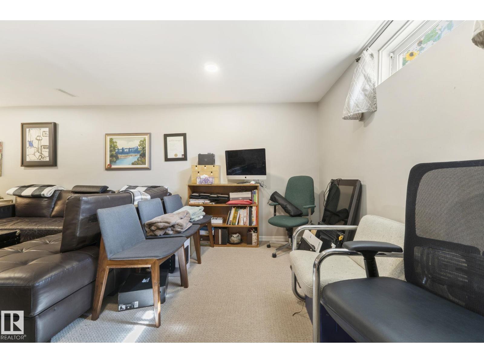 14402 64 ST NW - 44