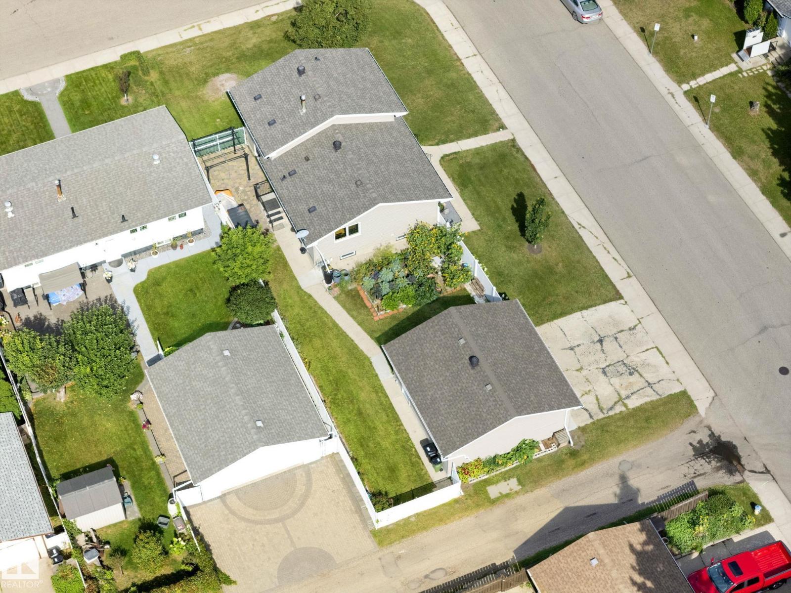14402 64 ST NW - 61