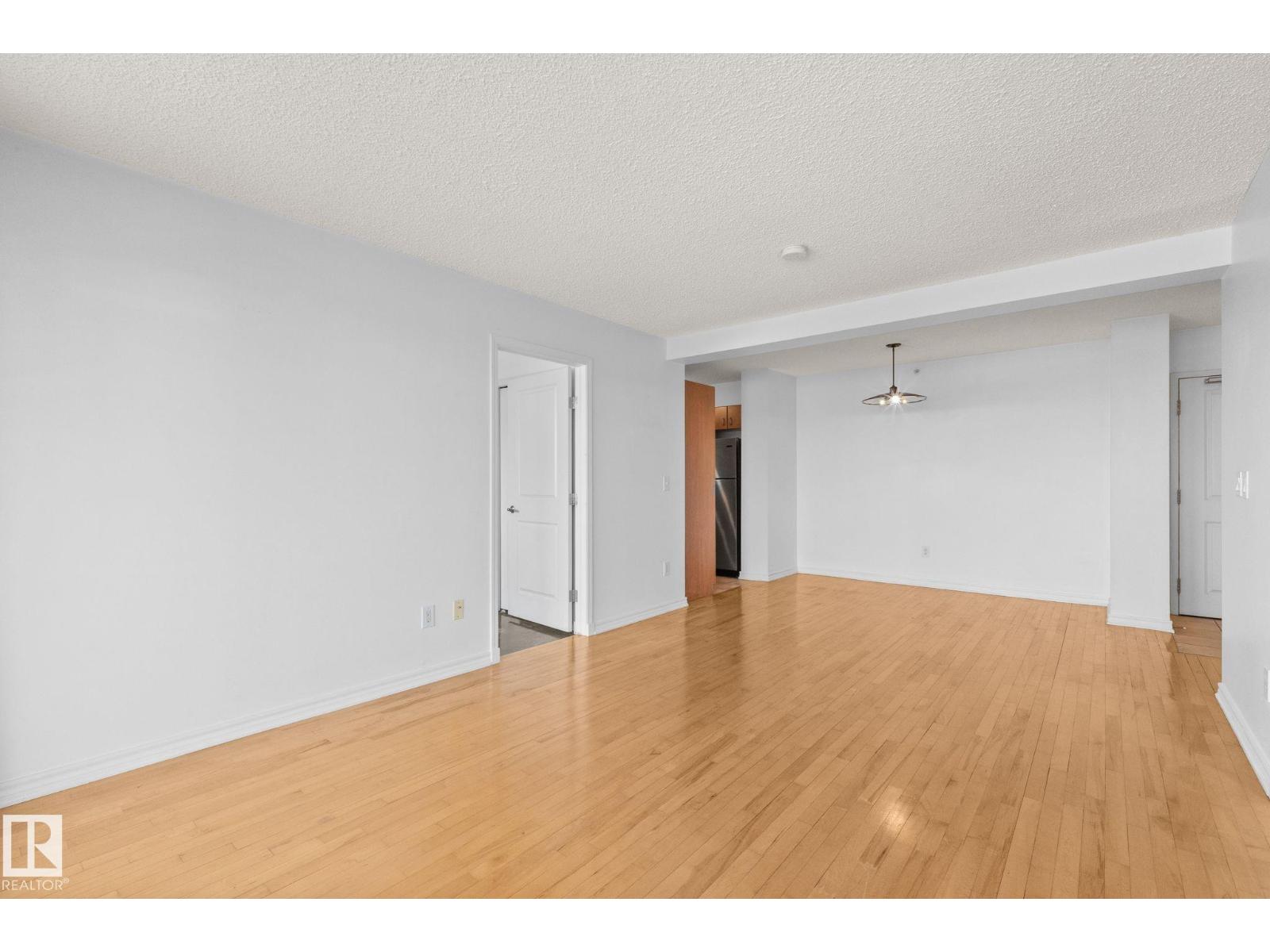 #905 10303 105 ST NW - 21