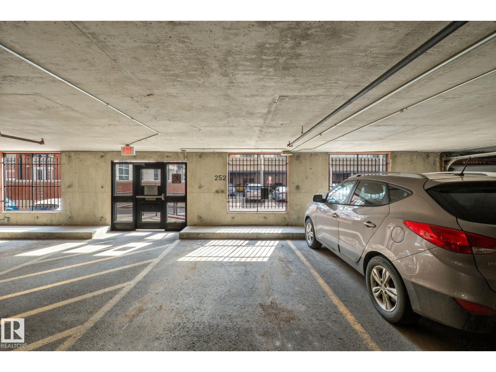 #905 10303 105 ST NW - 41