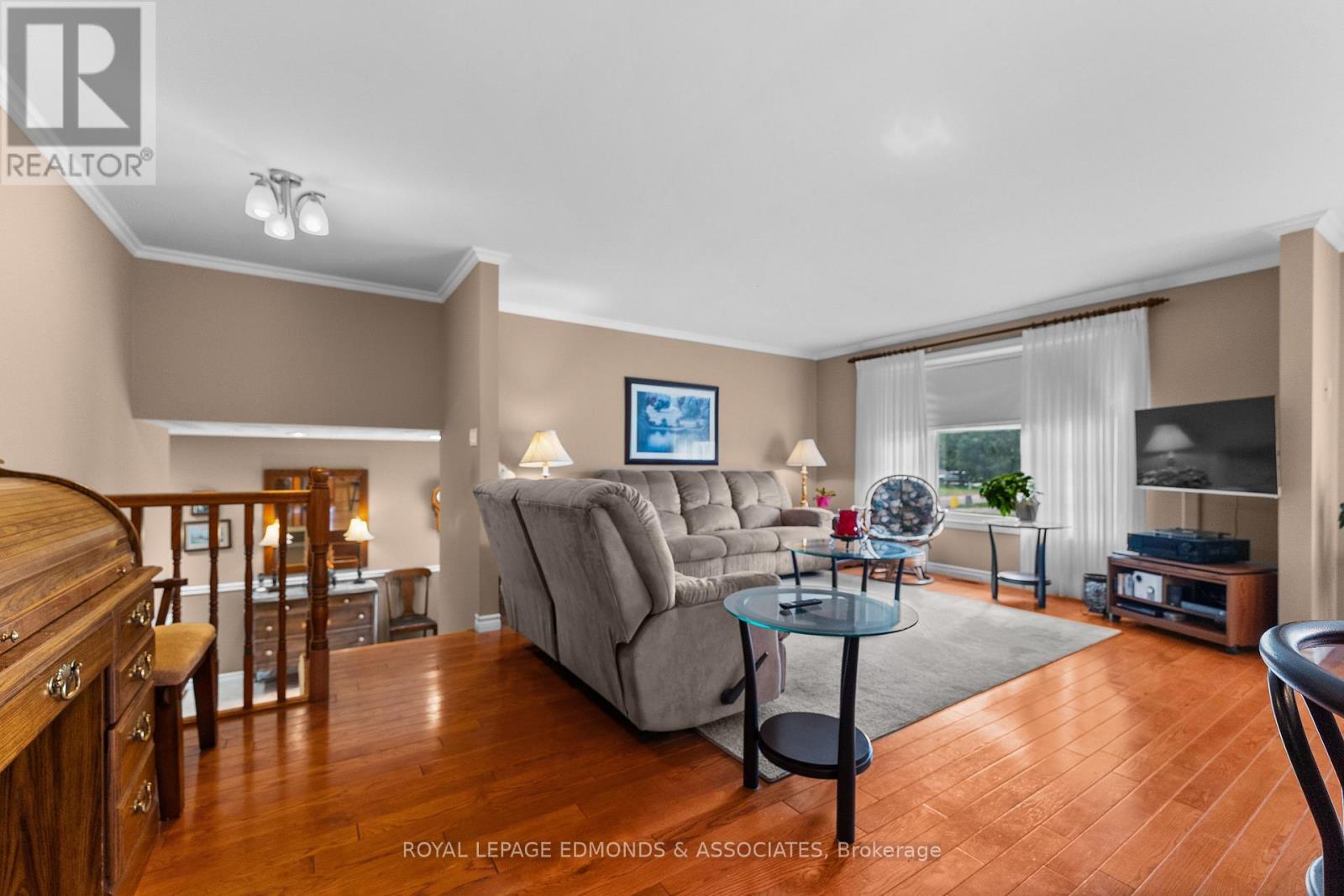 626 MOSS DRIVE - Image 10