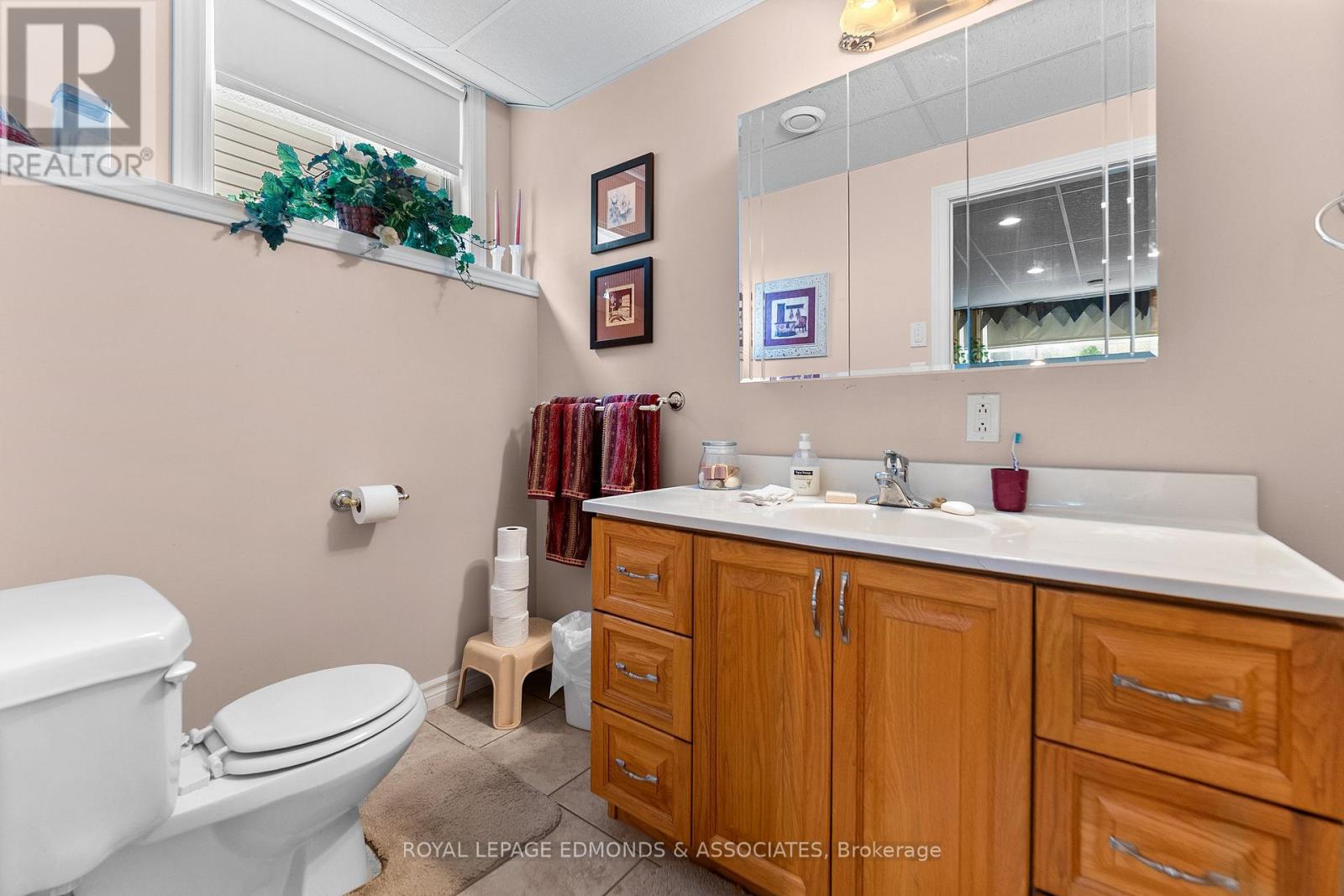 626 MOSS DRIVE - 32