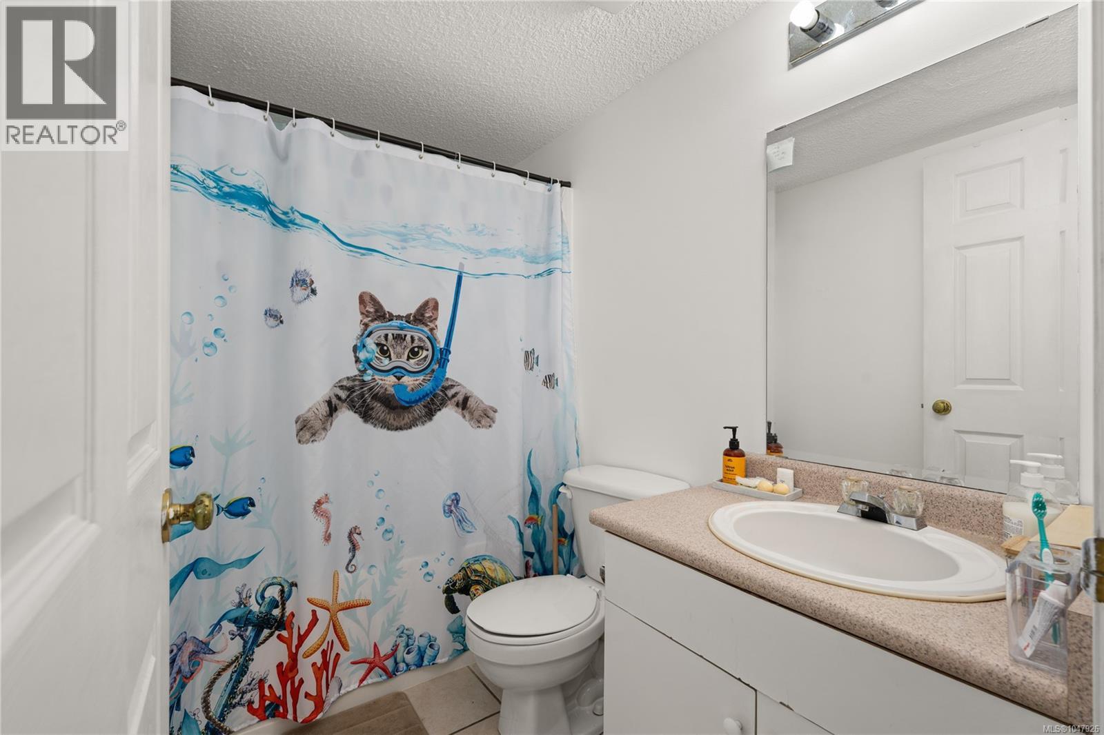 632 Howard Ave - Image 32