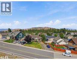 2017 Hugh Allan Drive, Kamloops, BC  Photo 11
