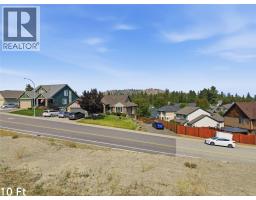 2017 Hugh Allan Drive, Kamloops, BC  Photo 8