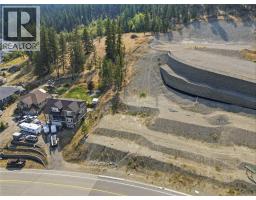 2017 Hugh Allan Drive, Kamloops, BC  Photo 6