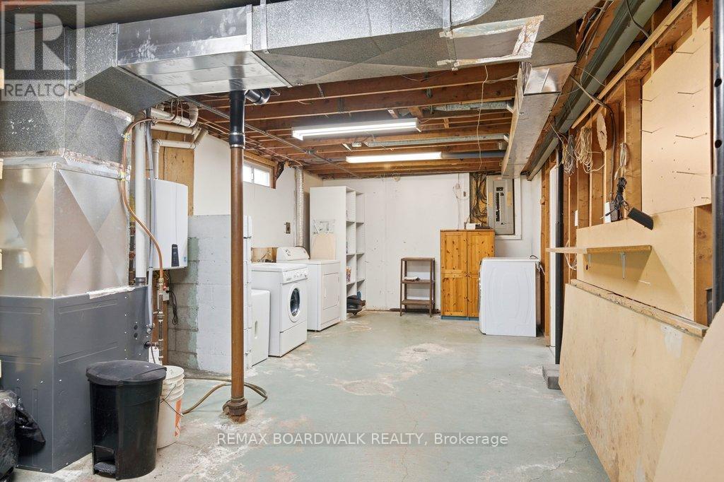 1279 ADIRONDACK DRIVE - Image 23