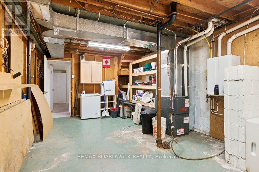1279 ADIRONDACK DRIVE - Image 24