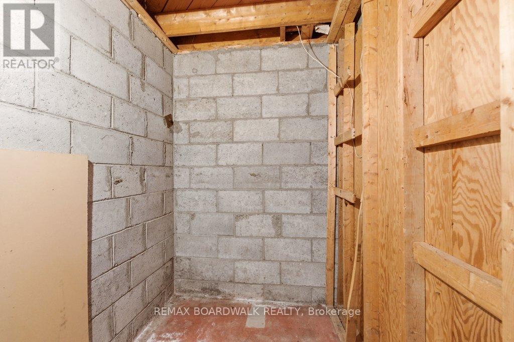 1279 ADIRONDACK DRIVE - Image 26