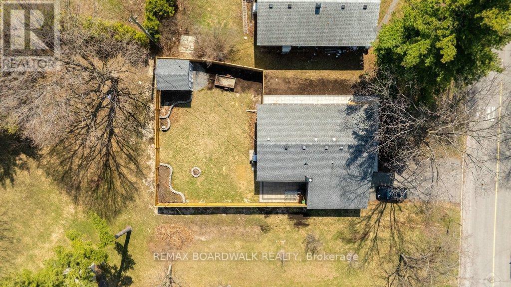 1279 ADIRONDACK DRIVE - Image 32