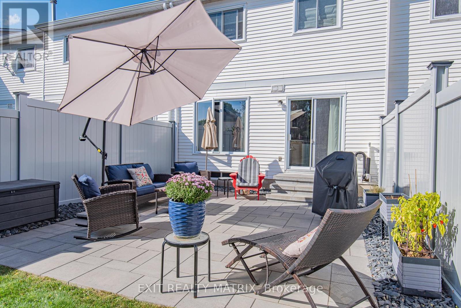 813 CLEARCREST CRESCENT - 22